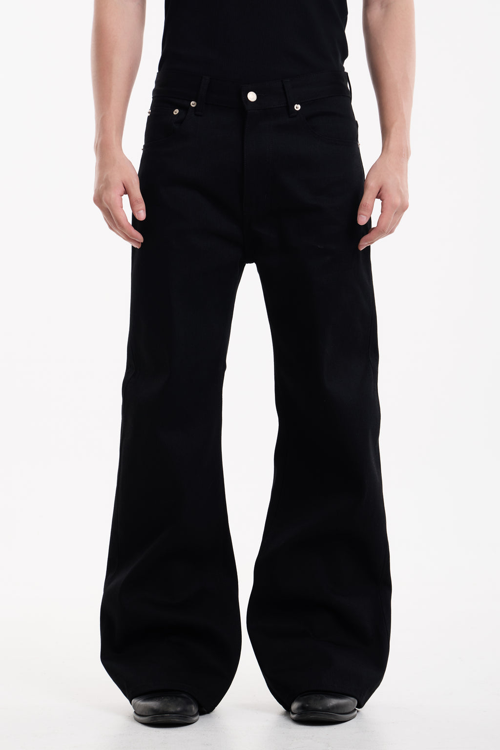 TWINGOD Raw Selvedge Bootcut Denim - Superblack